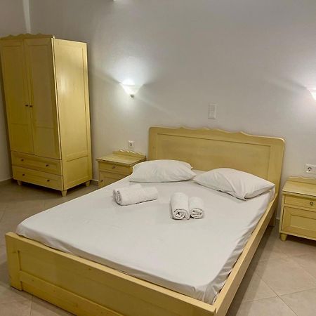 Surfer Paradise Naxos City Exterior photo