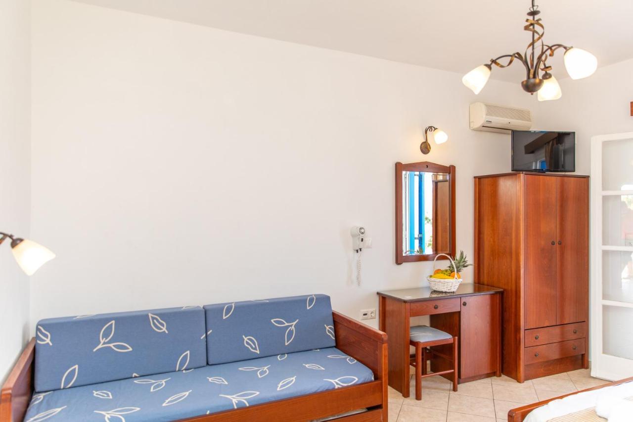 Surfer Paradise Naxos City Exterior photo