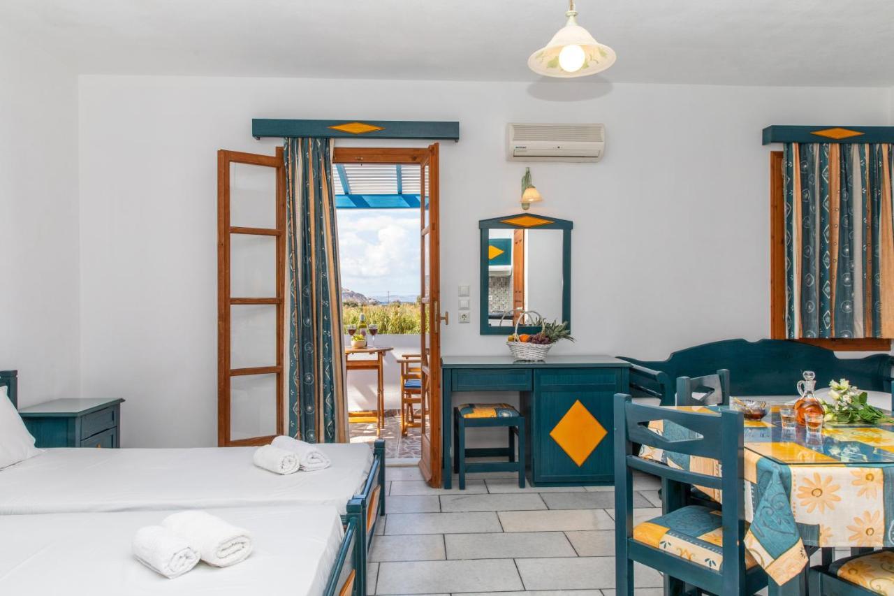 Surfer Paradise Naxos City Exterior photo